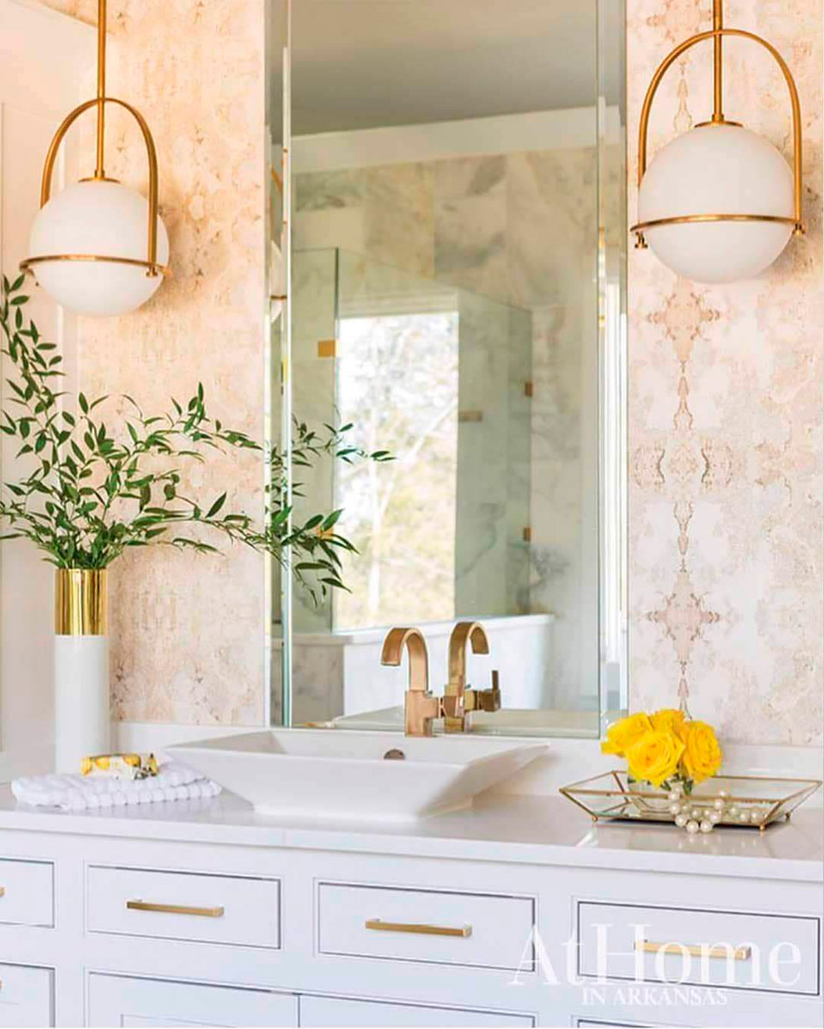 2019 Trends in Bathroom Lighting & Fixtures